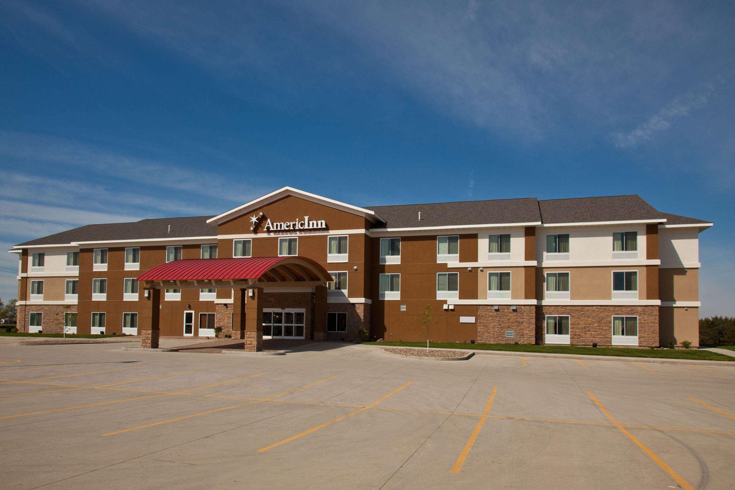 Americinn By Wyndham Fairfield Exterior photo